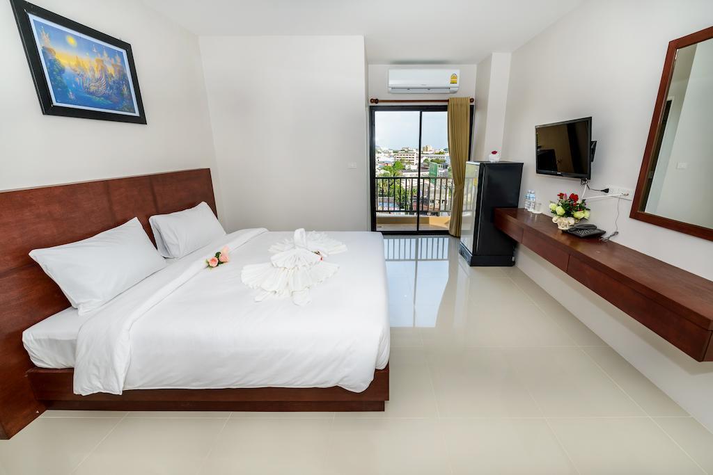 The Topaz Residence Phuket Town Δωμάτιο φωτογραφία
